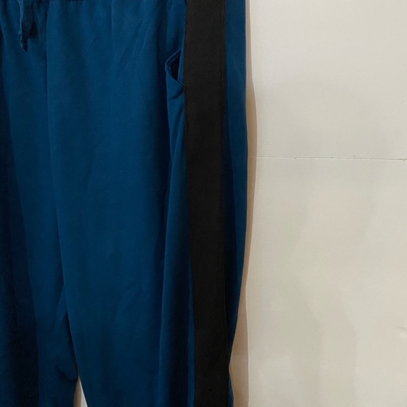 LuLaRoe Jax Relaxed Fit Jogger Pants - Picture 4 of 5